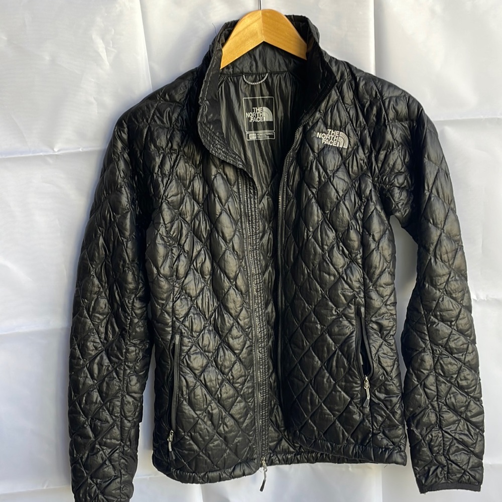 North face zip up jacket size xs